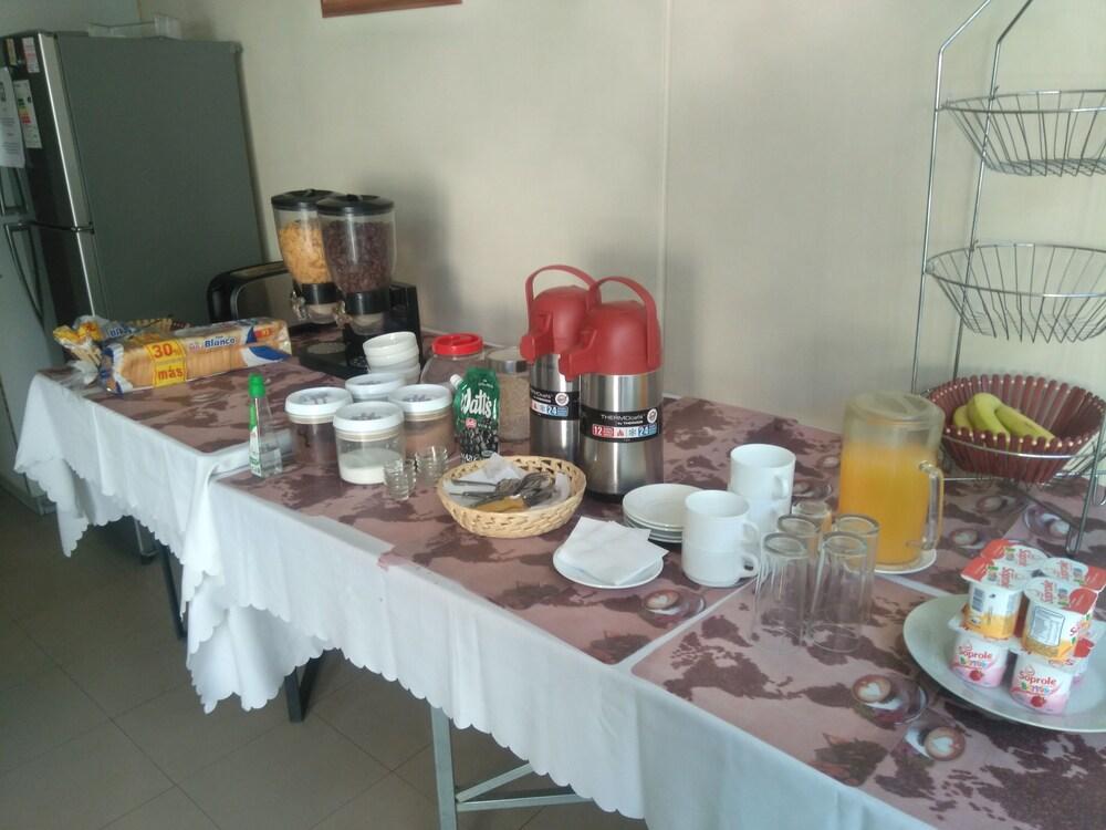 Hostal Americano سانتياغو المظهر الخارجي الصورة